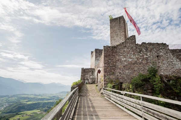 Castle Appiano (Hocheppan)