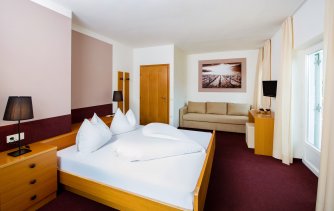 Doppelzimmer mit Balkon und Panoramablick